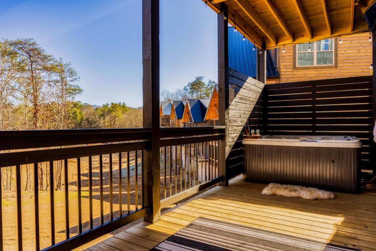 Private Indoor Pool Cabin W/ Game Room & Hot Tub! Pigeon Forge Eksteriør bilde